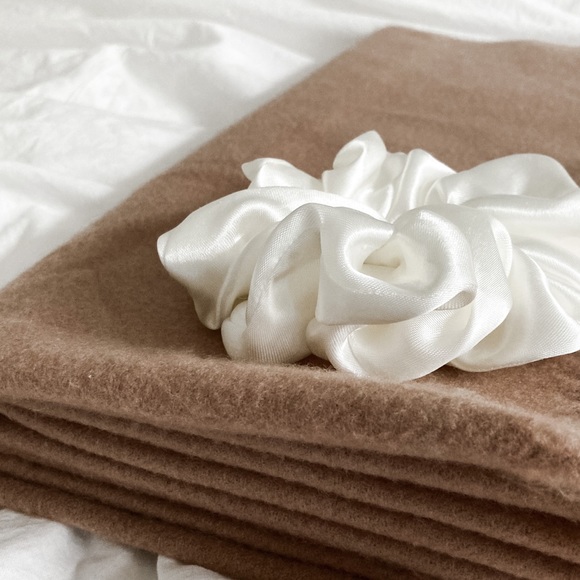 LOVESHARRA.CA - Picture 2 of 10